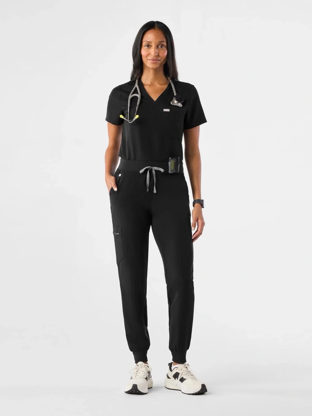 FIGS Women’s Scrub Set - Black - Catarina Top - M & Zamora Jogger Pants - M Reg - Picture 6 of 15